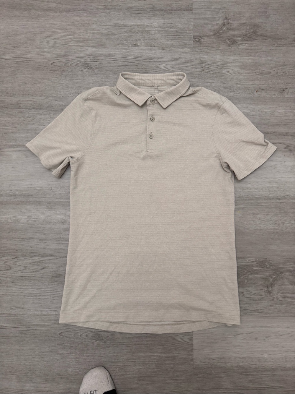 LULULEMON men’s creamy gray striped polo size medium